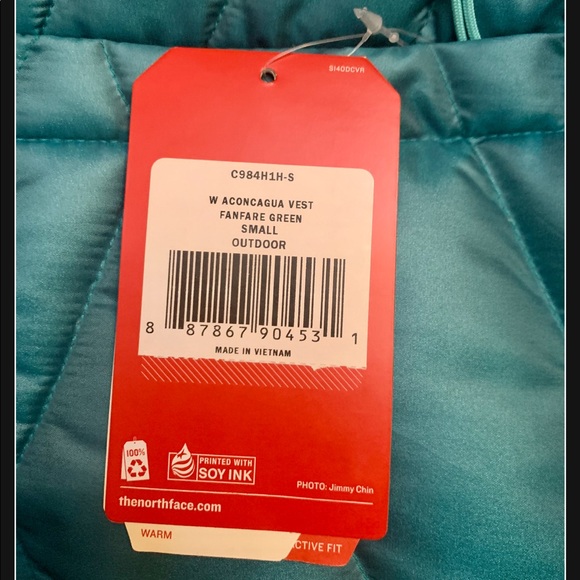 The North Face NWT Aconcagua down Vest - Picture 7 of 7